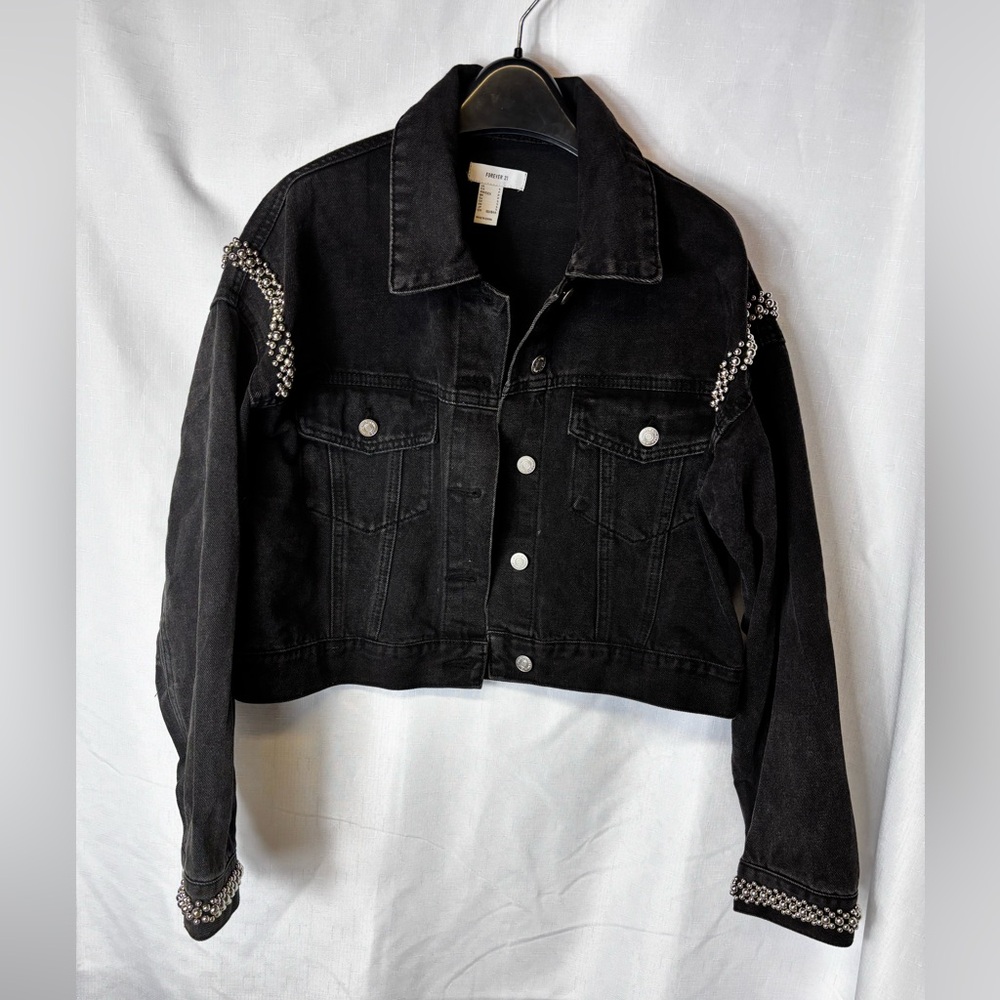 Forever 21 Black/Gray Cropped Denim Jacket with Silver Color Beads